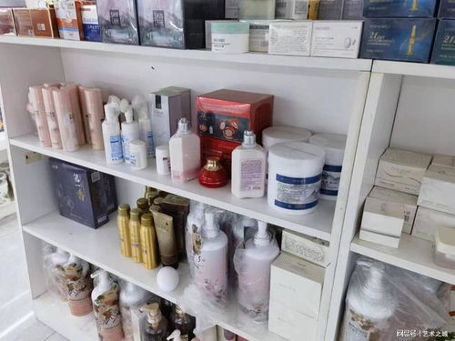王秉剛冰山書法走近360行 走近茗薇化妝品批發(fā)公司,應(yīng)邀題字